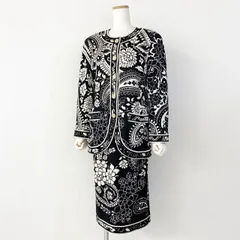 77e25 日本製 LEONARD FASHION レオナール セットアップ スーツ ノーカラージャケット/スカート ロゴ金ボタン サイズ11AR ブラックホワイト シルク100％ レディースのサムネイル