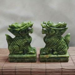 翡翠のドラゴンの置物 金運アップ - メルカリ