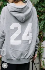 eversince ナンバービックカレッジ風ロゴ裏起毛スウェットパーカー　グレー