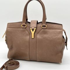 良品】Ferragamo ヴァラ カメラバッグ ショルダーバッグ 良品】Ferragamo ヴァラ カメラバッグ ショルダーバッグ