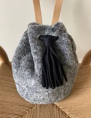 ファー巾着 ★ダークグレー☆ズパゲッティタッセルショルダー
