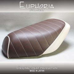 □【DIO ディオ AF27 AF28 SR ZX】張替え済♪　カスタムシート　茶色/白（タックロール）《Euphoria》□MK51787