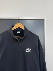 XL Nike(ナイキ） ヘブライ語 デイ パッチ ハーフジップ スウェットシャツ