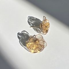 薔薇 ポストピアス(各種金具変更有り) ゴールド ディップアート アメリカンフラワー ワイヤー お花 可愛い 透明感 成人式 着物 浴衣 和装 和服 お呼ばれ 袴 入学式 卒業式 ローズ 一輪