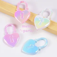 オーロラ ハート 南京錠 アクリルチャーム スイーツデコパーツ ゆめかわいい ミルキーパール パステルカラー 鍵 キー ポーチ バッグチャーム ファスナー 文房具 スマホケース DIYハンドメイドパーツ素材 手作り 手芸材料 子供 ハロウィン スマホケース4こ