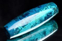 【１点物】ペルー産◇高発色 クリソコラ　36.5x12.5mm　天珠型(貫通穴) ビーズ  _P8407