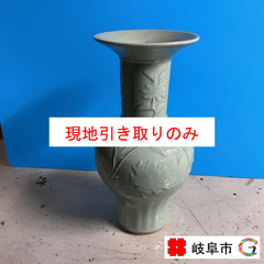青磁風壺