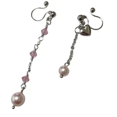 ゆれるノンホールピアス　イヤリング　ピンクビーズ　　シルバーハート　アシンメトリー