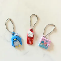 新品 サンリオキャラクターズ レトロミニチュアチャーム 3個セット バンダイ キティちゃん タキシードサム キキララ ガチャガチャ ガシャポン