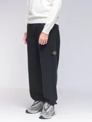 STONE ISLAND (ストーンアイランド) コンパスパッチ スウェットパンツ リラックスフィットのサムネイル