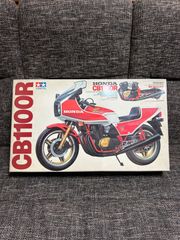 タミヤ　HONDA CB1100R