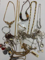 N 処分価格【中古】136 アクセサリーまとめ売り お得 舞台衣装 ネックレス ブレスレット ブローチ 高級感