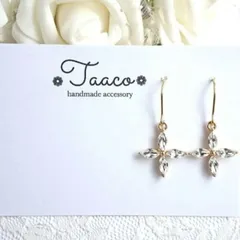 No.105 ストーンクロスフラワーハンドメイドピアス･イヤリング