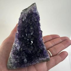 【E30744】 ウルグアイ産 アメシスト 天然石 鉱物 原石 パワーストーン 紫水晶 アメジスト