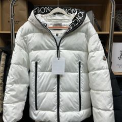 MONCLER （モンクレール）ダウンジャケット