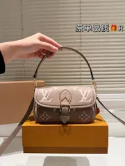 【今日特価】LV Nano Diane ナノ ダイアン 牛皮アンダーアーム ファジーバッグ（全鋼金具 フルセット ギフトボックス入り）