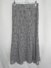 ◇ Θ natural couture ウエストゴム　花柄シアー 膝丈 フレアー スカート サイズM グレージュ系 レディース E  【1410100011865】