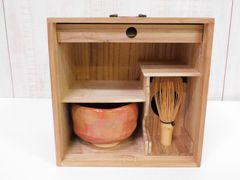0830-03　茶道具　5点セット　松楽茶碗　木箱入り　茶筅　茶杓　棗のサムネイル