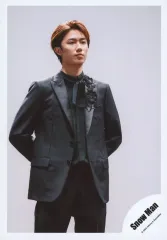 【中古】生写真(ジャニーズ) Snow Man/阿部亮平/膝上/シングル「タペストリー / W」MV＆ジャケ写オフショット/公式生写真