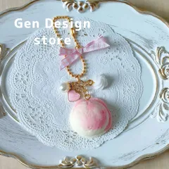 樹脂粘土　いちごミルクアイスとピンクチェックのリボンのキーホルダー　フェイクスイーツ　食品サンプル　ハンドメイド