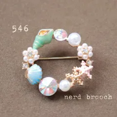 貝殻とパールのサークルブローチ かわいい 海 カジュアル ナチュラル コサージュ 大人 NerD