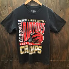 90s～ カナダ製 Champion チャンピオン NBA トロント・ラプターズ Tシャツ ヴィンテージ バスケットボール 目付き ビンテージ USA  アメリカ古着 メンズMサイズ | 古着屋 grin days memory 【公式】古着通販 オンラインストア