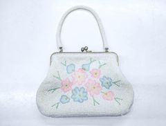 和装用バッグ ビーズバッグ 花柄 ホワイト - メルカリ