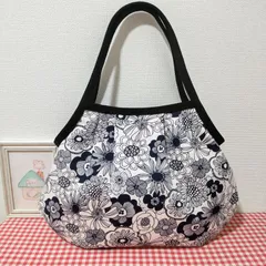 グラニーバッグ（北欧風＊花柄＊生成り✕ネイビー）