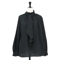 Ballsey ボールジー ブラウス ブラック 黒 サイズ:36(9号) | 23秋冬 コットンガーゼ エンブロイダリー バックボウタイ ブラウス | スタンドネック ギャザー リボン モノグラム調 | トップス シャツ カットソー【レディース】【中古】