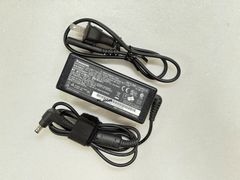 Panasonic CFシリーズ CF-AA6402A CF-AA64B2C CF-AA64L2C CF-AA1632A 16V-4.06A 純正ACアダプタ