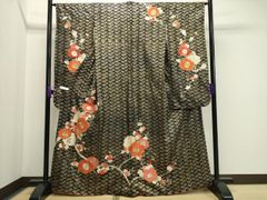 平和屋着物○本場結城紬 重要無形文化財 100亀甲 飛び亀甲 吉祥花文