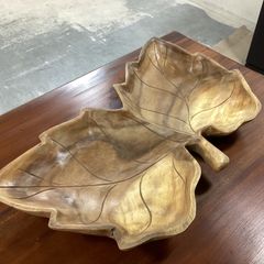 葉っぱ型 サラダボウル 木製トレイ モンキーポッド　(中古品)