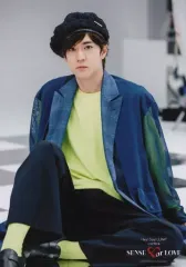 【中古】生写真(ジャニーズ) Hey! Say! JUMP/中島裕翔/全身(見切れ)・座り・衣装緑青・右膝立てる/「Hey! Say! JUMP LIVE TOUR SENSE or LOVE」オリジナルフォトセット