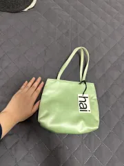 【新品未使用】hai リトルシルクバッグ ライトグリーン hai（ファッション） ハンドバッグ 「hai」Little Silk/Velvet