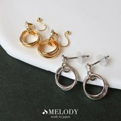 ジュエリー ピアス イヤリング トリニティ 3連 小ぶり 日本製  ゴールドピアス シルバーピアス pe-n32 バリエーション：４種類