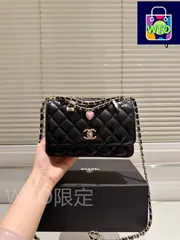 【今日特価】CHANEL 25P Heart Pendant WOC Chain Bag / シャネル 25P ハートペンダント付き WOC チェーンバッグ/ 送料無料！在庫限定価格-WTO輸入1