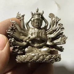 銅細工 腰掛け仏像 置物 茶道具 装飾品 工芸品 美術品 置物 銅 細工 仏教美術 玄奘参詣準提菩薩仏像 禅意茶道 置物 装飾品