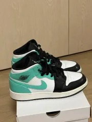 ナイキ エア ジョーダン 1 ミッド ミント