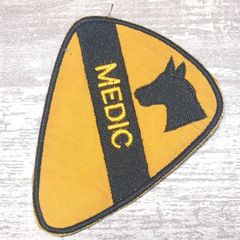 CY11 ベトナム 戦争 ワッペン 第1騎兵師団 第一機兵師団 赤十字 メディック MEDIC 米軍 サバゲー ミリタリー 軍物 古着 黄