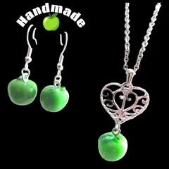 青リンゴ♡♡向け 青リンゴ アクセサリー　2点セット　小物ケース付き　#30