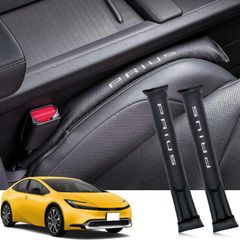 【新着商品】ゴミ小物類 助手席 落下防止 運転席 スボーツ式 シートサイド隙間埋め プリントロゴ入り小物入れ 車用 刺繍 (2023年1月～現行) 2本セット 新型プリウス60系 HUDIY（フーディ）シート隙間埋めクッション