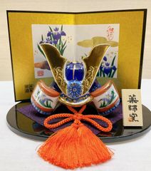 MultiGlass マルティグラス 義山 兜 兜飾り 金箔 台座付き - メルカリ