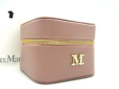 Item thumbnail for item 3ee52e58-1e7d-42f3-a5ce-a1b86ee41b92