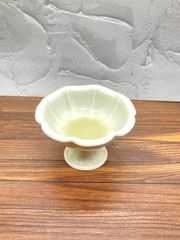 【新品】コンポート　脚付きのうつわ　脚付き皿　皿　お皿　うつわ　デザート皿　高台皿　かわいい　クリーム色