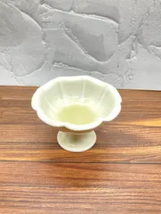 【新品】コンポート　脚付きのうつわ　脚付き皿　皿　お皿　うつわ　デザート皿　高台皿　かわいい　クリーム色