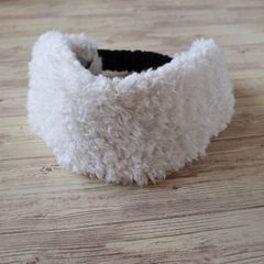 ファーヘアバンド（プードルファーのバニラ）