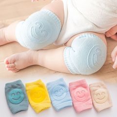 四季用の柔らかいベビーキネパッド、調節可能なエラスティックカフ付き - 乳児用の滑り止め爬行&歩行サポート、ソフトで通気性のあるデザイン、ライトブルー、イエロー、ピンク、ベージュ、ベビーキネパッド、爬行ベビーギア、遊び心のあるデザイン、快適なフィット