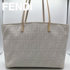 【FENDI】フェンディ　ズッカ柄　トートバッグ　白