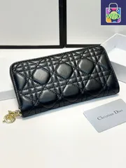 【今日特価】DIOR 最新モデル 人気爆発！送料無料で今の在庫はお得な価格です！