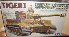 当時もの プラモデル タイガーI型 最後期型 第301戦車大隊1997年3月